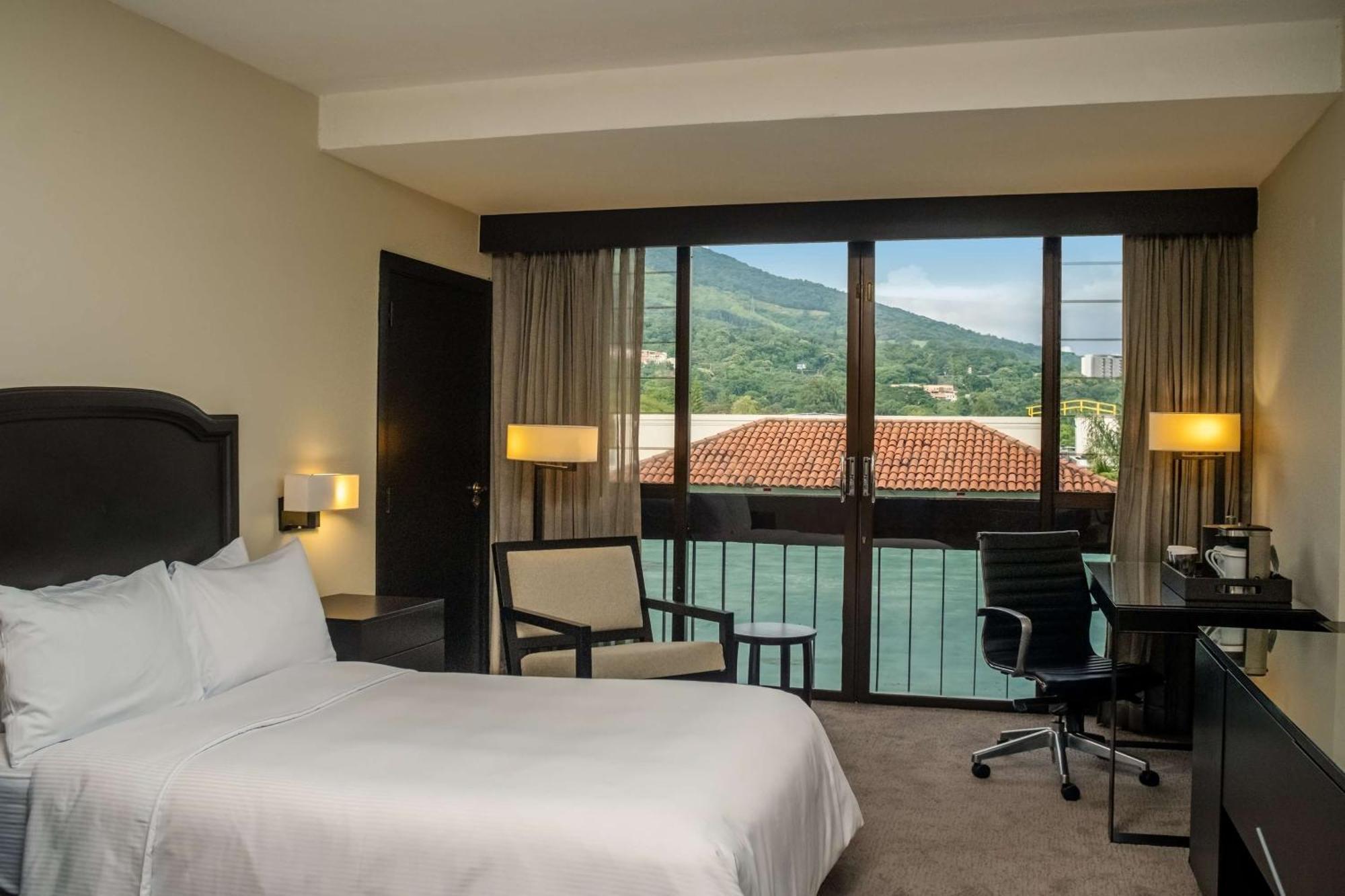 Hilton San Salvador Hotel Ngoại thất bức ảnh